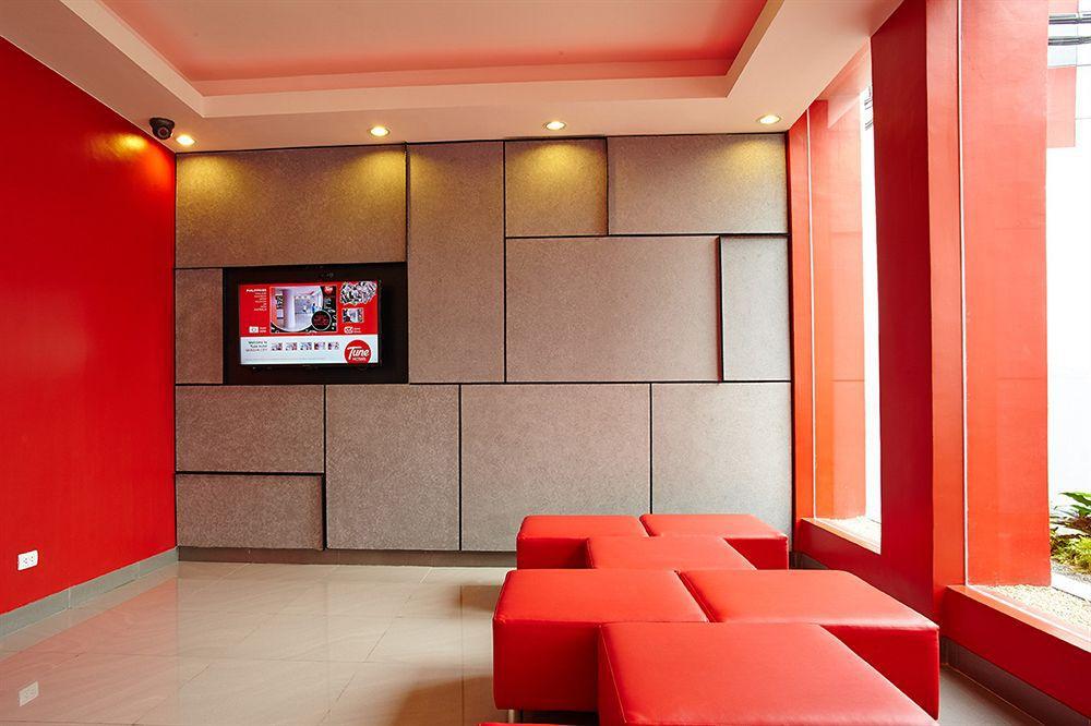 Red Planet Quezon City Timog Hotel Екстериор снимка