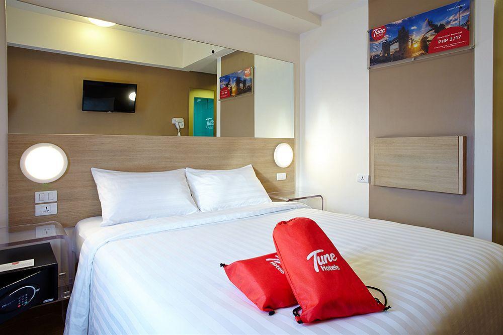 Red Planet Quezon City Timog Hotel Екстериор снимка