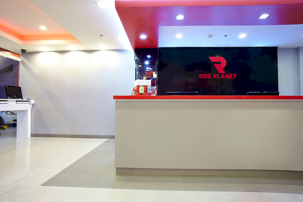 Red Planet Quezon City Timog Hotel Екстериор снимка